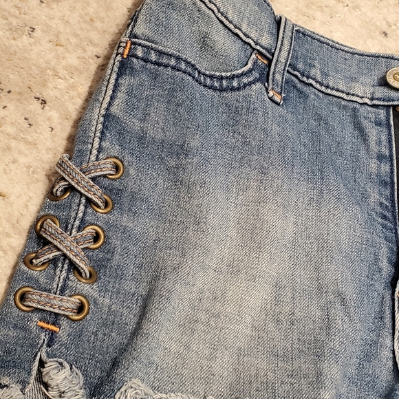 HOLLISTER Jean Shorts - Picture 3 of 6